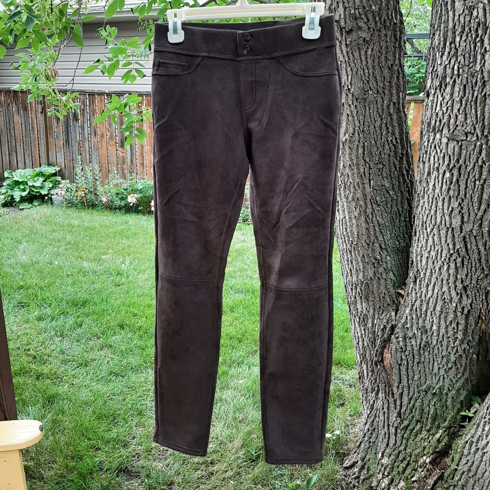 Hue suede-like leggings